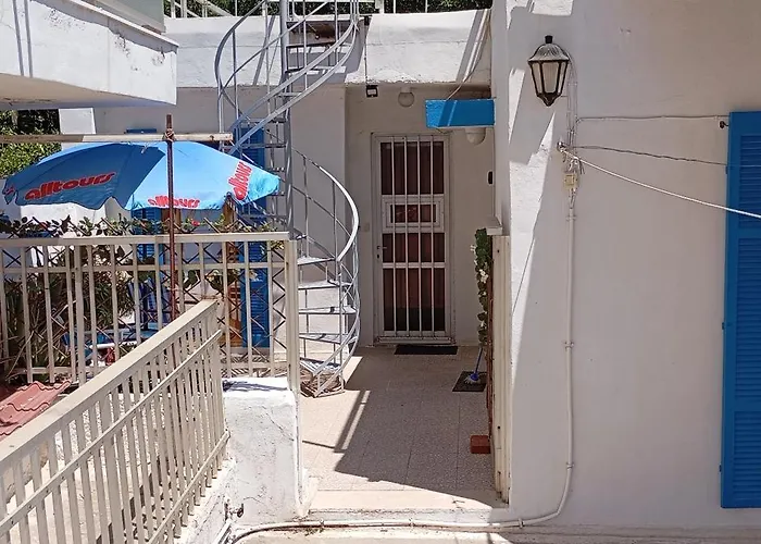 Giannis Valeria Rhodes City